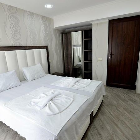 Our House Kutaisi Hotel Exterior photo
