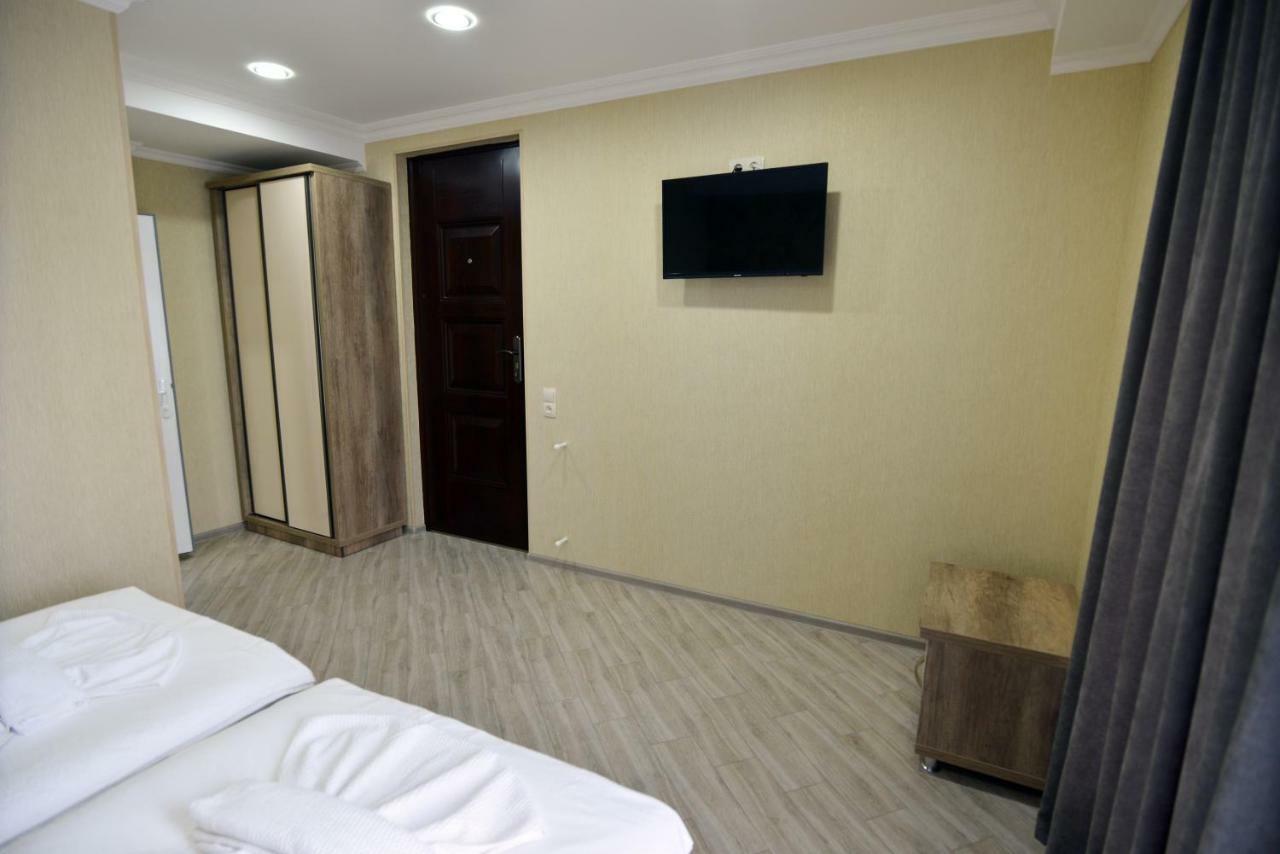 Our House Kutaisi Hotel Exterior photo